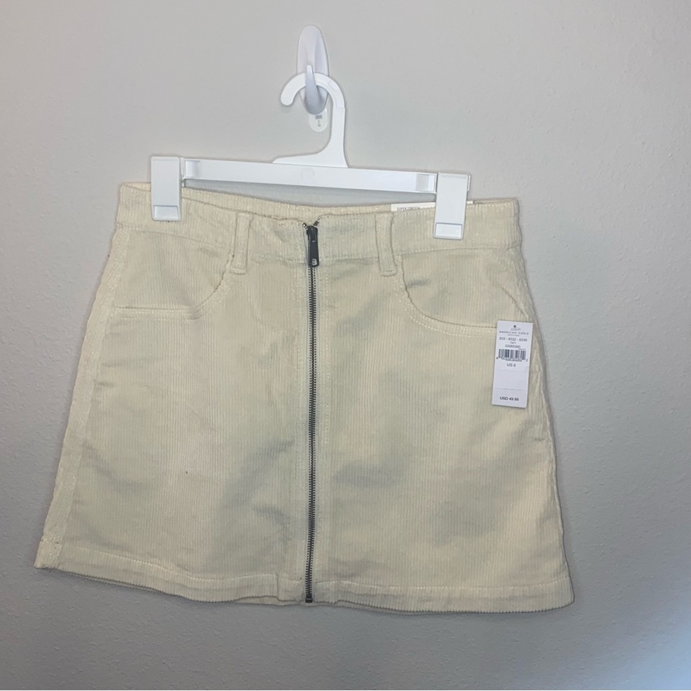 🛍4/$20 American Eagle Mini Corduroy Skirt